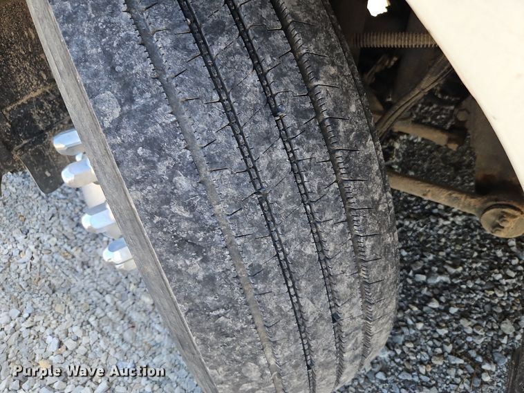 image for item EI8283 2003 Motor Coach D4500 transit bus