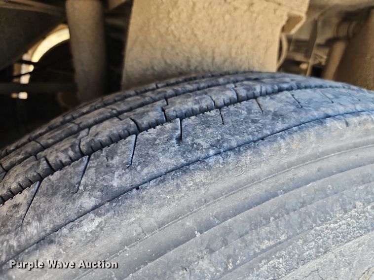 image for item EI8283 2003 Motor Coach D4500 transit bus