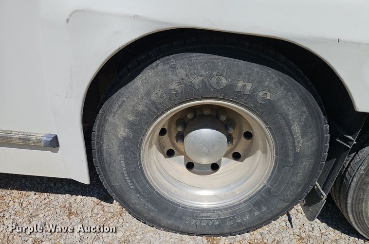 image for item EI8283 2003 Motor Coach D4500 transit bus