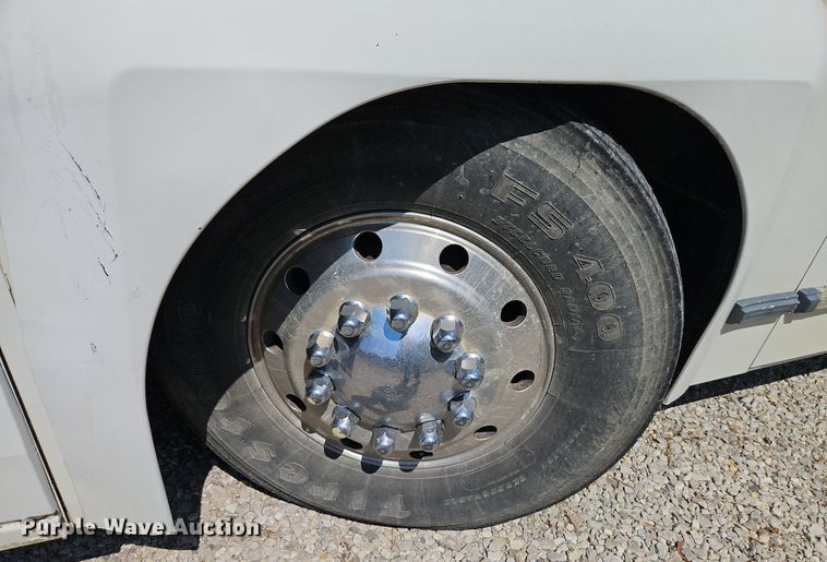 image for item EI8283 2003 Motor Coach D4500 transit bus