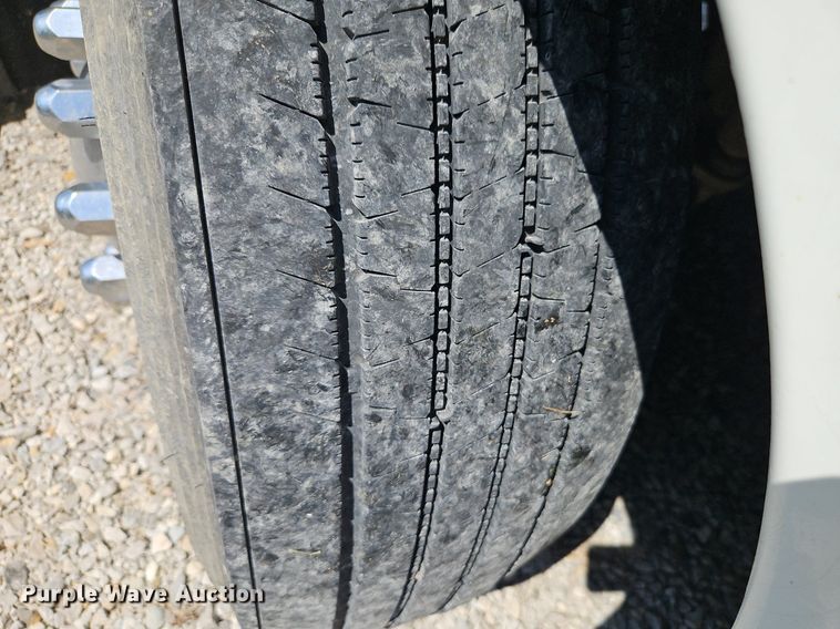 image for item EI8283 2003 Motor Coach D4500 transit bus