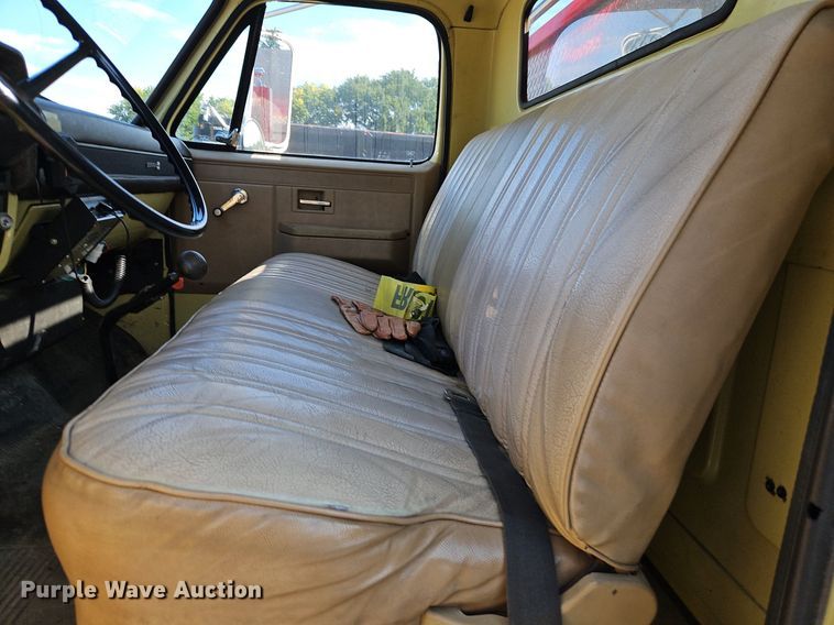 image for item EI8295 1982 GMC  C7000 pumper fire truck