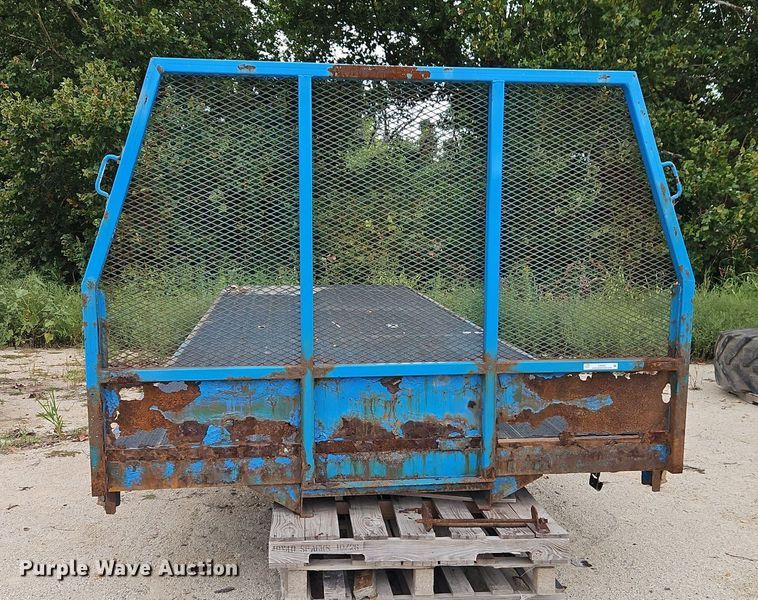 image for item EI8303 Flatbed