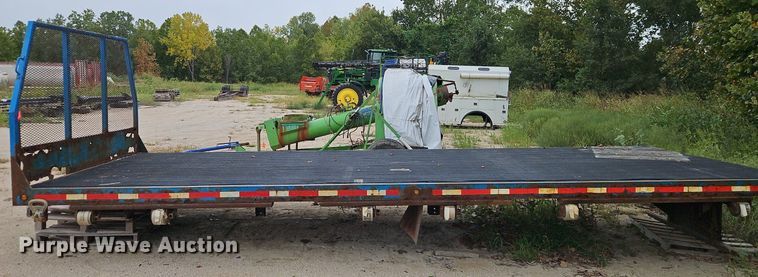 image for item EI8303 Flatbed