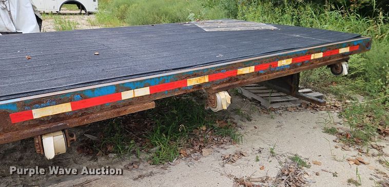 image for item EI8303 Flatbed