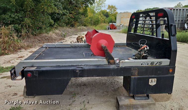 image for item EI8304 DewEze 675 bale bed