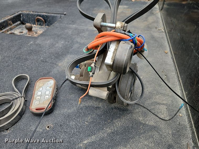 image for item EI8304 DewEze 675 bale bed