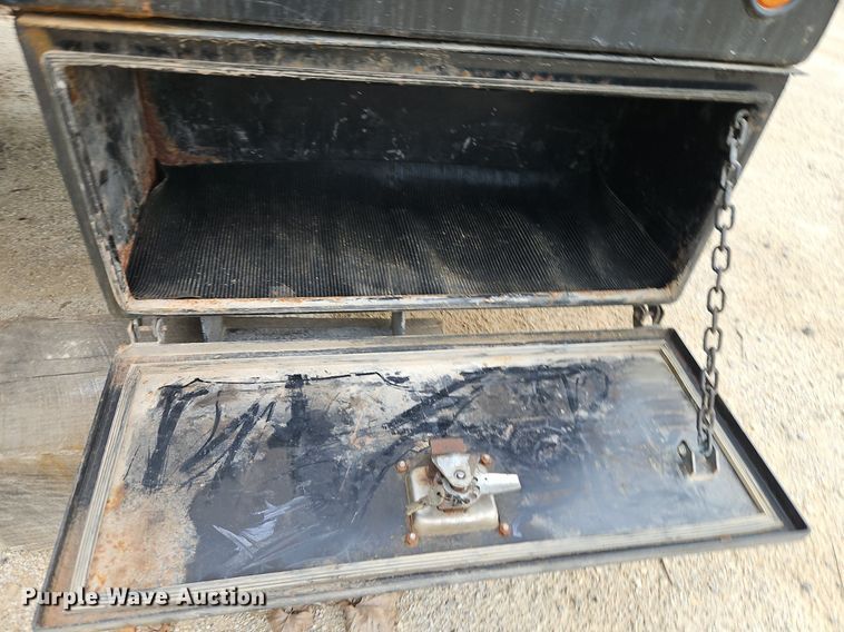 image for item EI8304 DewEze 675 bale bed