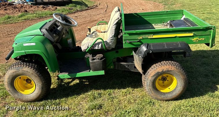 image for item EJ0458 2004 John Deere Gator HPX  utility vehicle