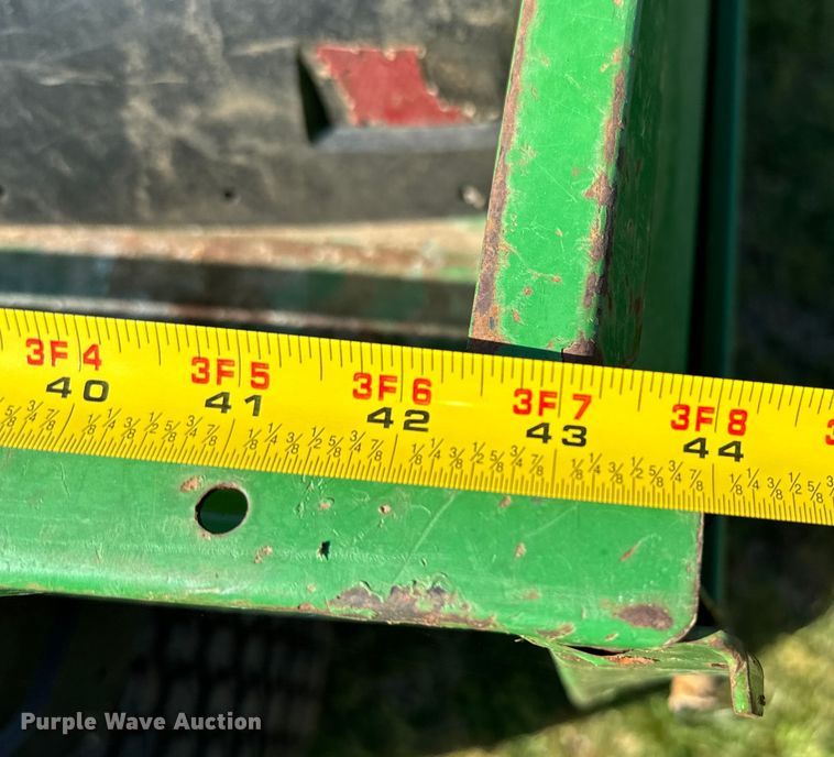 image for item EJ0458 2004 John Deere Gator HPX  utility vehicle