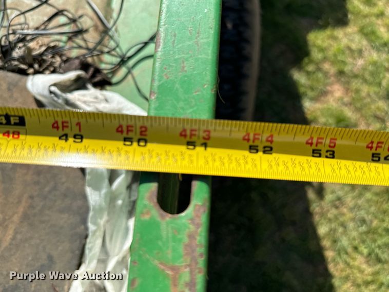 image for item EJ0458 2004 John Deere Gator HPX  utility vehicle