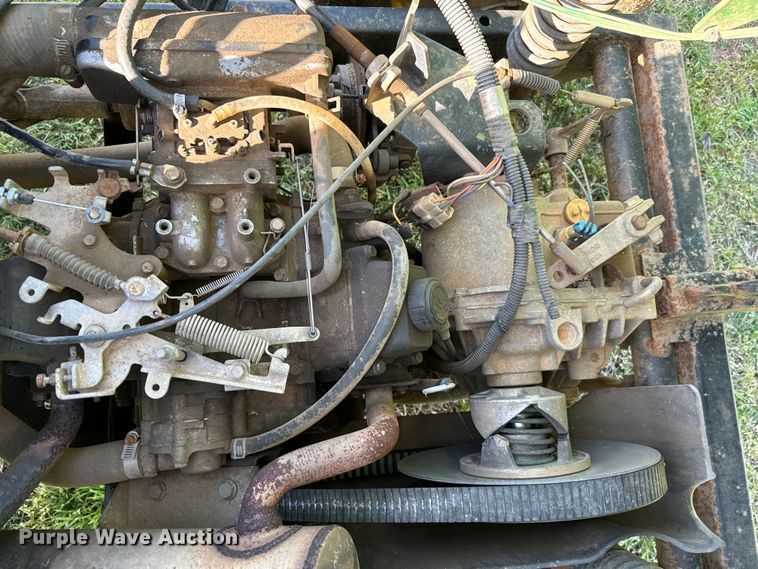 image for item EJ0458 2004 John Deere Gator HPX  utility vehicle