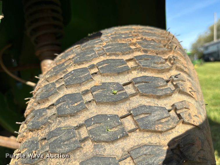 image for item EJ0458 2004 John Deere Gator HPX  utility vehicle