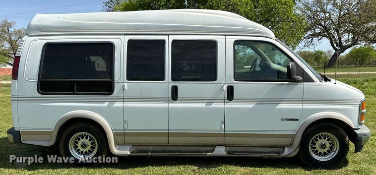 image for item EJ0467 1997 Chevrolet Express G1500 van