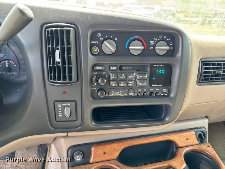 image for item EJ0467 1997 Chevrolet Express G1500 van