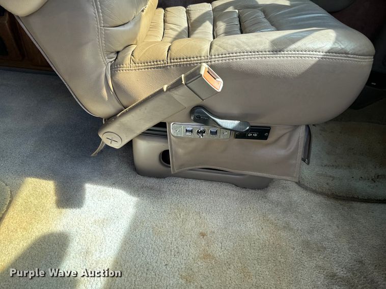 image for item EJ0467 1997 Chevrolet Express G1500 van