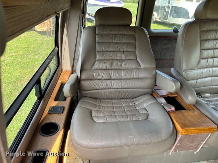 image for item EJ0467 1997 Chevrolet Express G1500 van