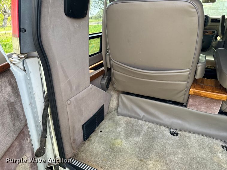 image for item EJ0467 1997 Chevrolet Express G1500 van
