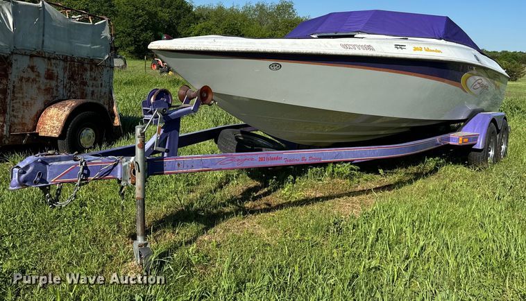 image for item EJ0474 2003 Baja 202 Islander boat