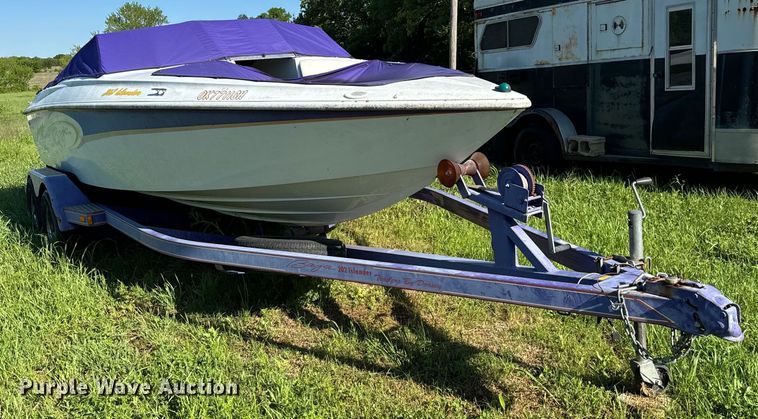 image for item EJ0474 2003 Baja 202 Islander boat