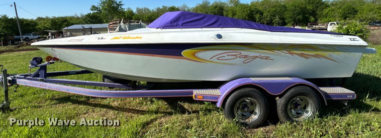 image for item EJ0474 2003 Baja 202 Islander boat