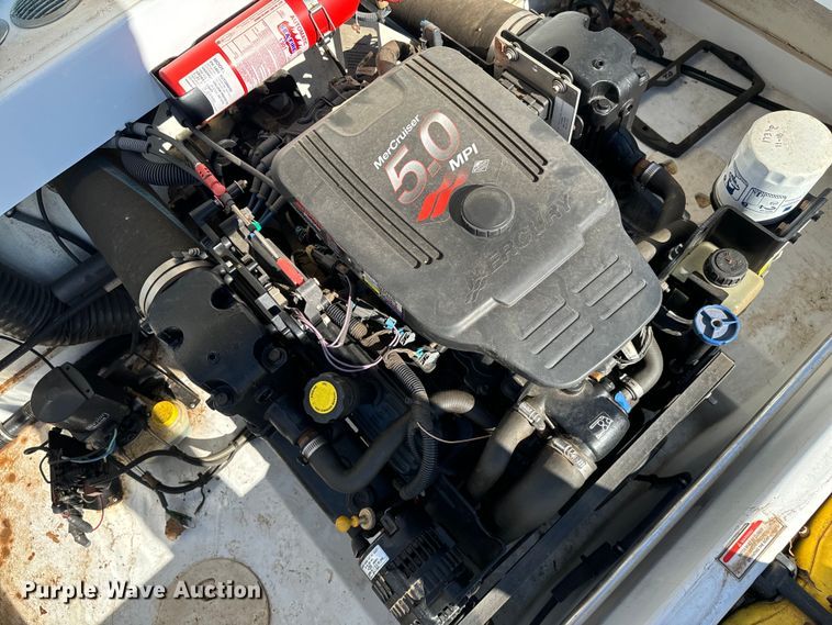 image for item EJ0474 2003 Baja 202 Islander boat