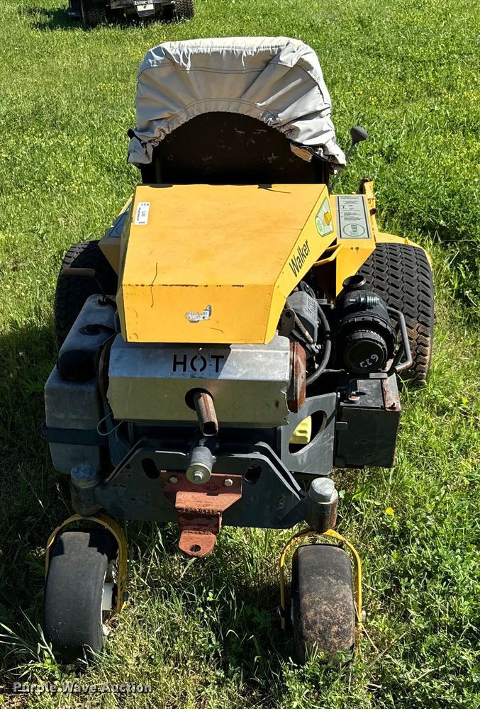 image for item EJ0483 Walker MBK ZTR lawn mower