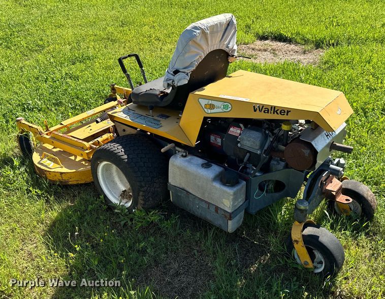 image for item EJ0483 Walker MBK ZTR lawn mower