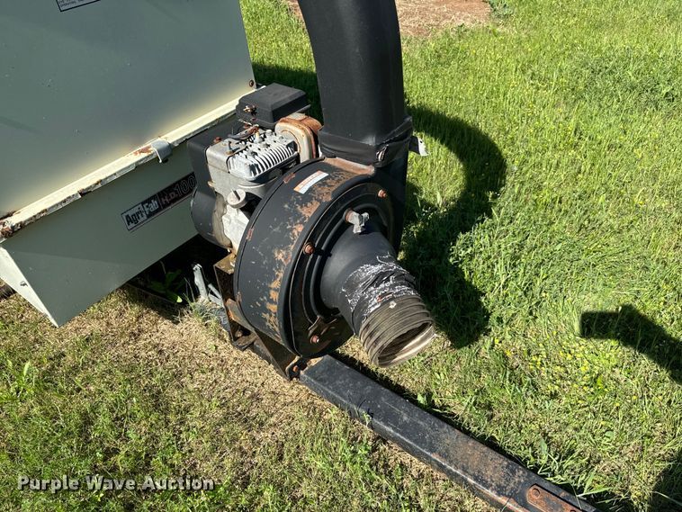 image for item EJ0484 Agri-Fab MowNvac bagger