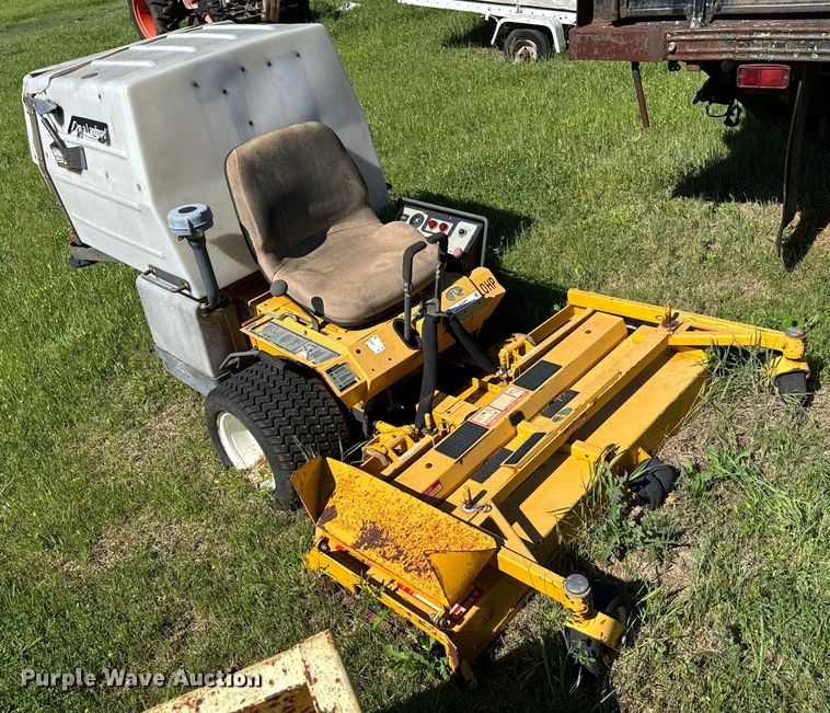 image for item EJ0487 Walker MTGHS ZTR lawn mower