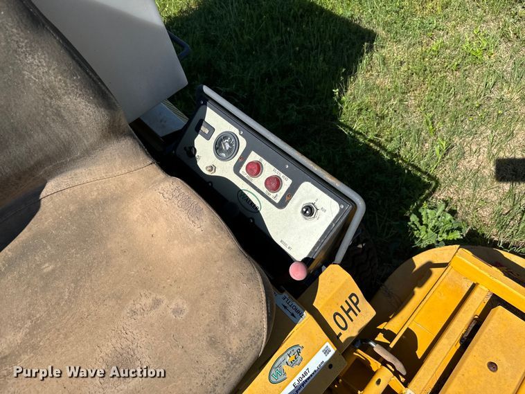 image for item EJ0487 Walker MTGHS ZTR lawn mower