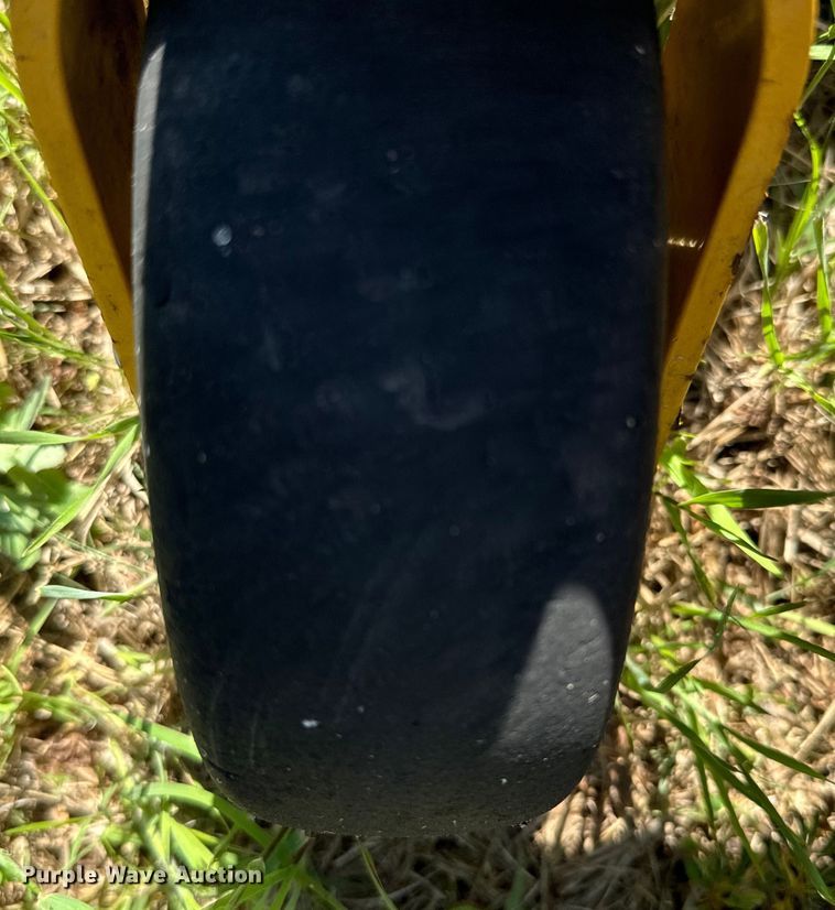 image for item EJ0487 Walker MTGHS ZTR lawn mower