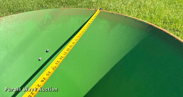 image for item EJ0490 Beck's Farm Equipment 3182 spreader 