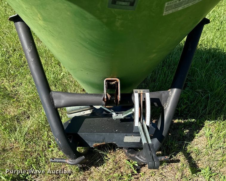 image for item EJ0490 Beck's Farm Equipment 3182 spreader 