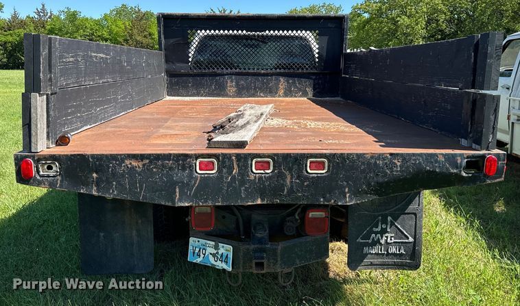 image for item EJ0496 2000 Ford F550 Super Duty XL dump truck