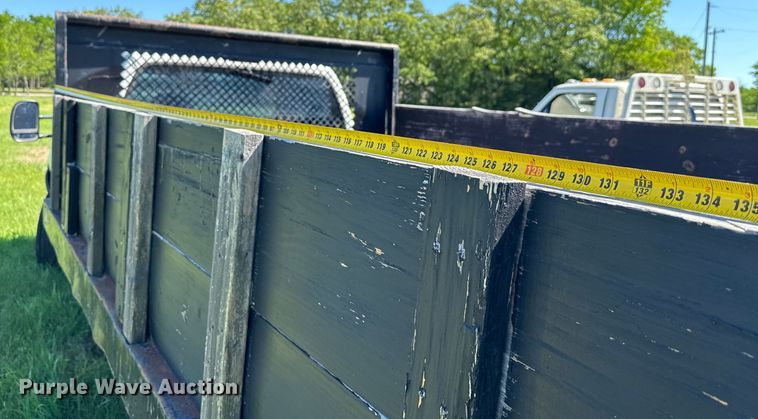 image for item EJ0496 2000 Ford F550 Super Duty XL dump truck