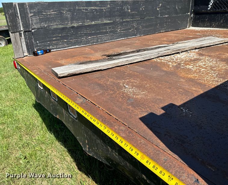 image for item EJ0496 2000 Ford F550 Super Duty XL dump truck