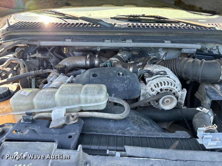 image for item EJ0496 2000 Ford F550 Super Duty XL dump truck