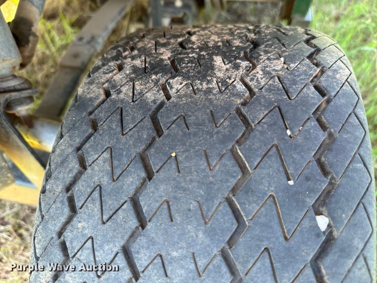 image for item EJ0497 EZGO golf cart