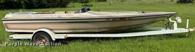 image for item EJ0500 1984 Taylor Marine Jet-Drive 12JE boat