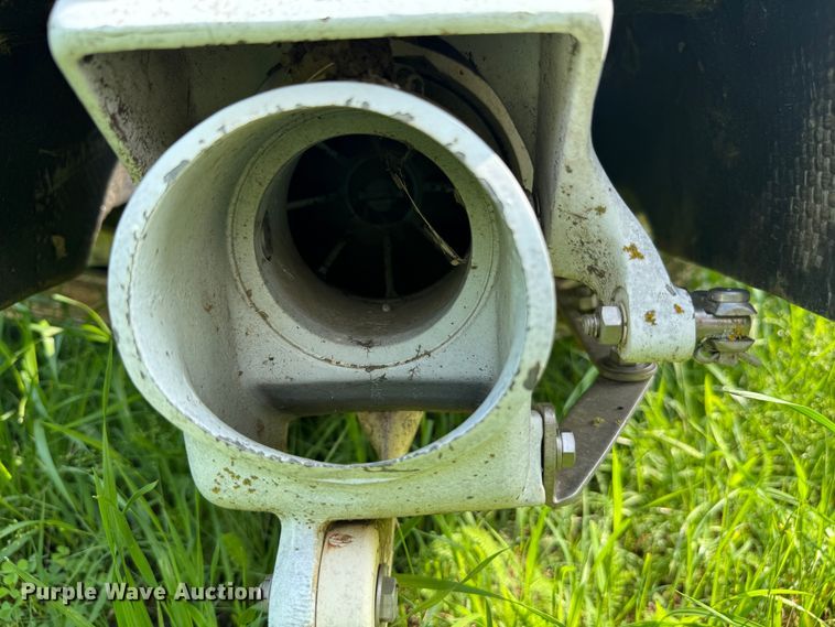 image for item EJ0500 1984 Taylor Marine Jet-Drive 12JE boat