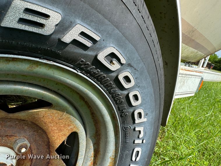 image for item EJ0500 1984 Taylor Marine Jet-Drive 12JE boat