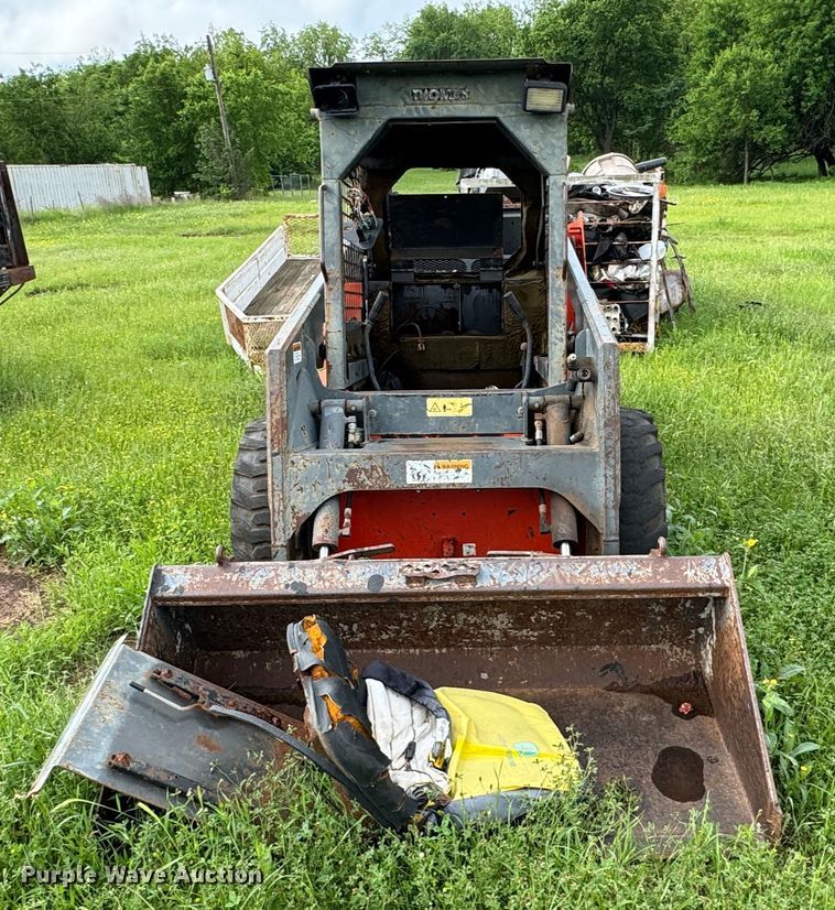 image for item EJ0505 1998 Thomas T-135S skid steer loader