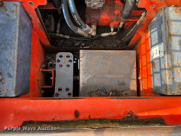 image for item EJ0505 1998 Thomas T-135S skid steer loader