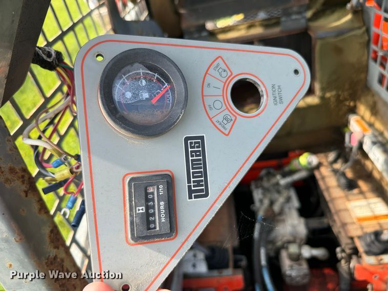 image for item EJ0505 1998 Thomas T-135S skid steer loader