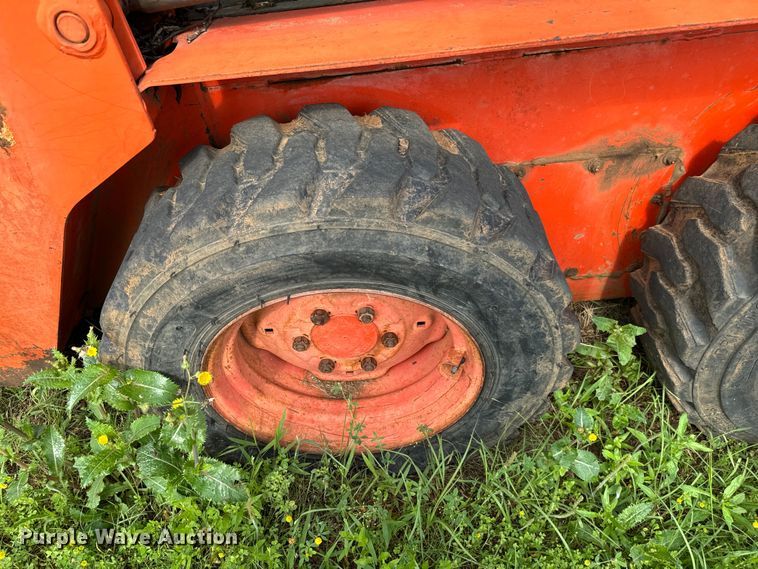 image for item EJ0505 1998 Thomas T-135S skid steer loader