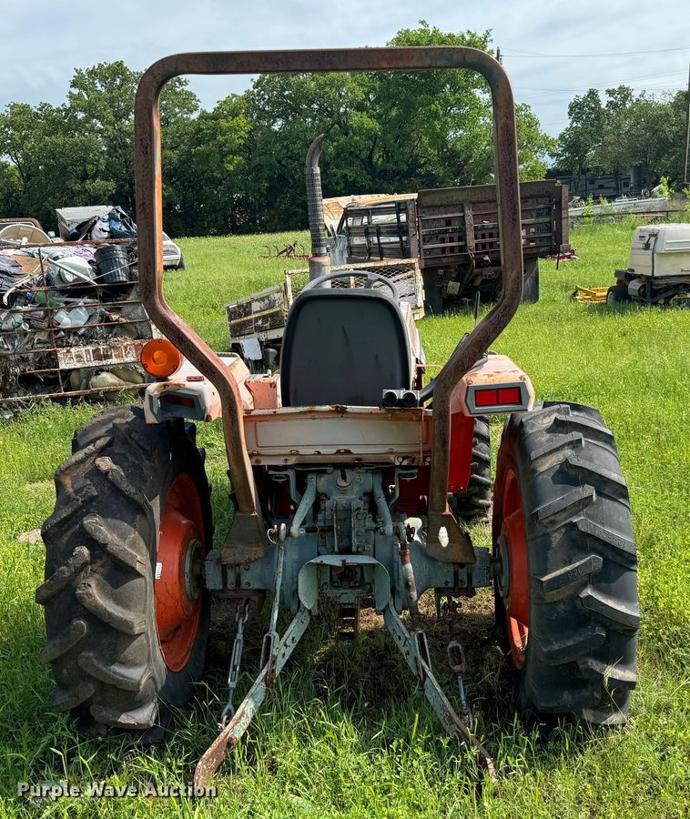 image for item EJ0508 1988 Kubota  L2550D MFWD tractor