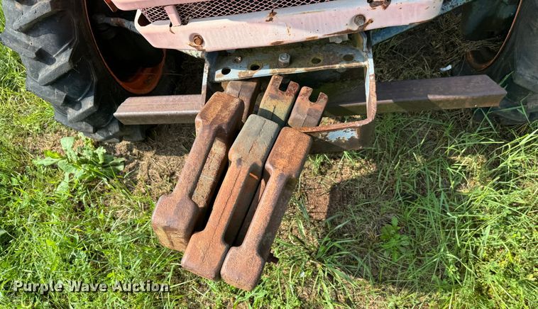 image for item EJ0508 1988 Kubota  L2550D MFWD tractor