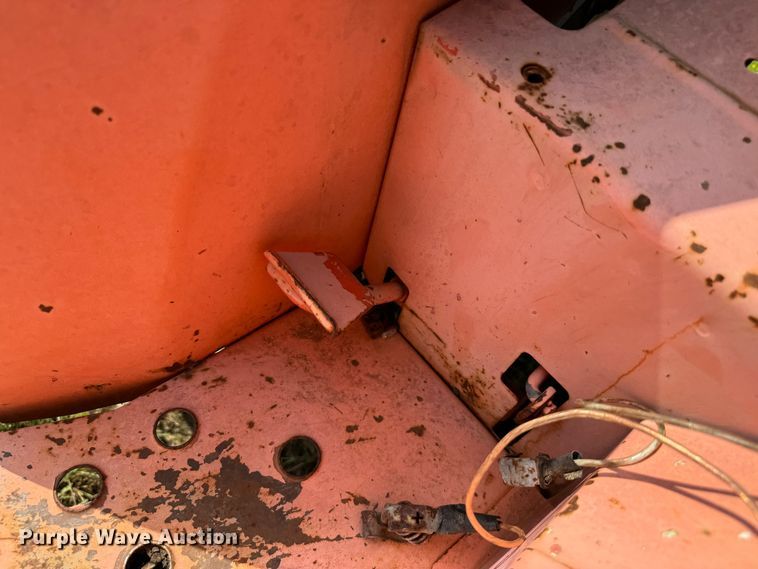 image for item EJ0508 1988 Kubota  L2550D MFWD tractor