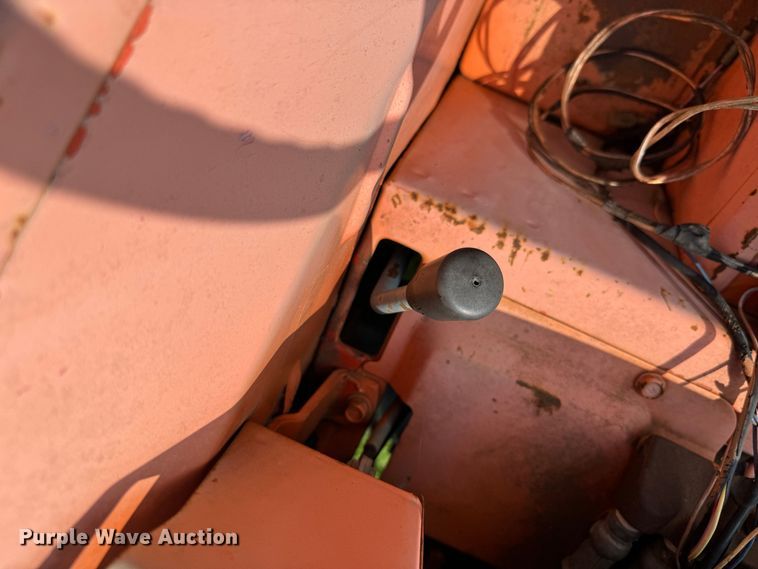 image for item EJ0508 1988 Kubota  L2550D MFWD tractor